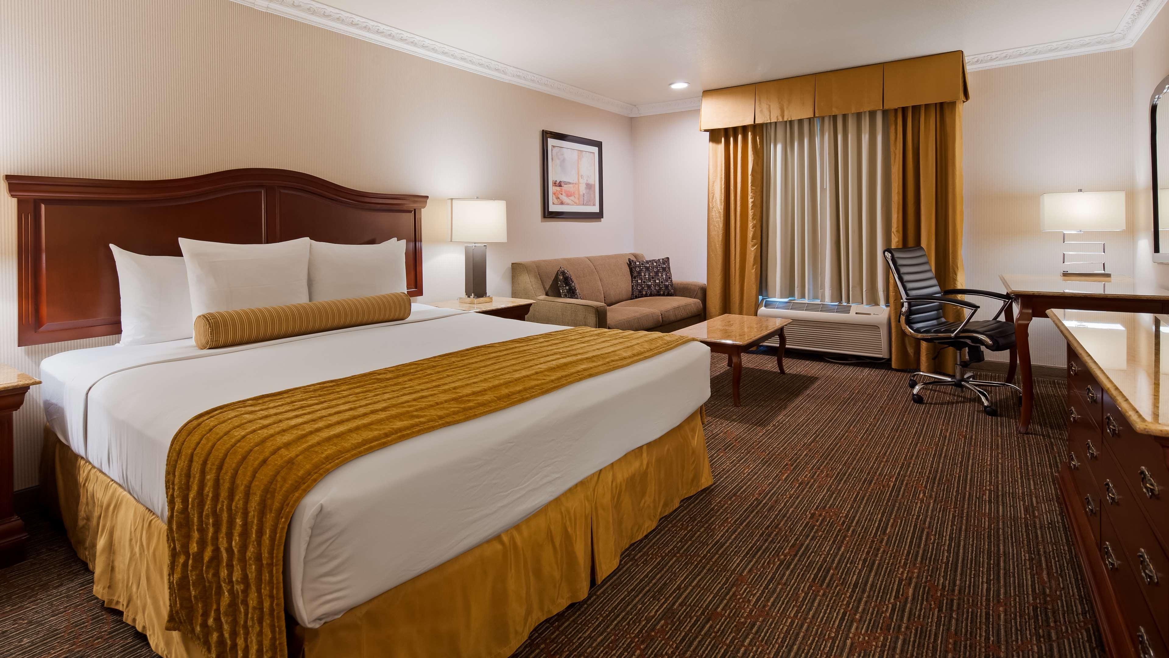 Best Western Plus Newport Mesa Inn Коста Меса Экстерьер фото
