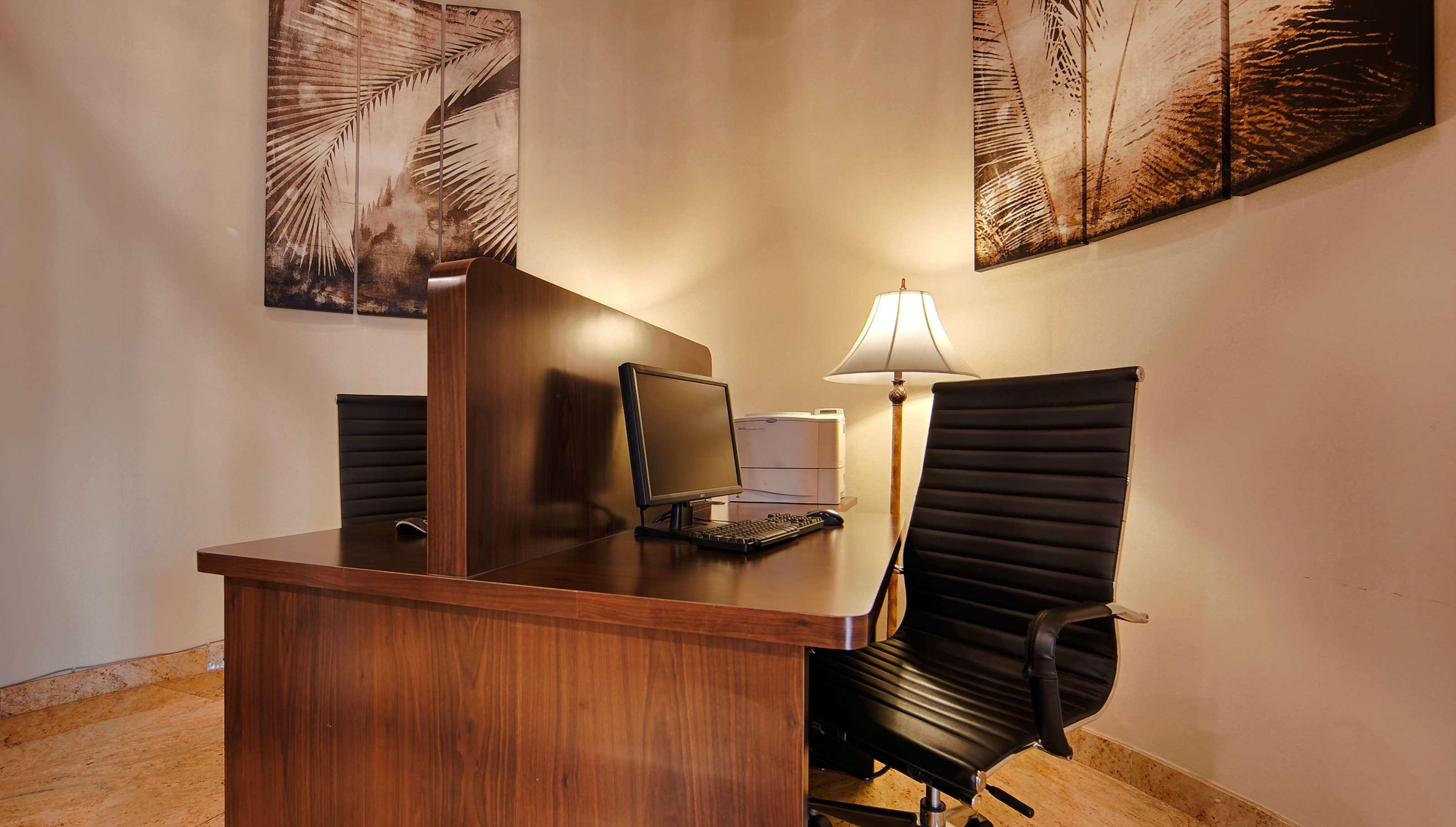 Best Western Plus Newport Mesa Inn Коста Меса Экстерьер фото