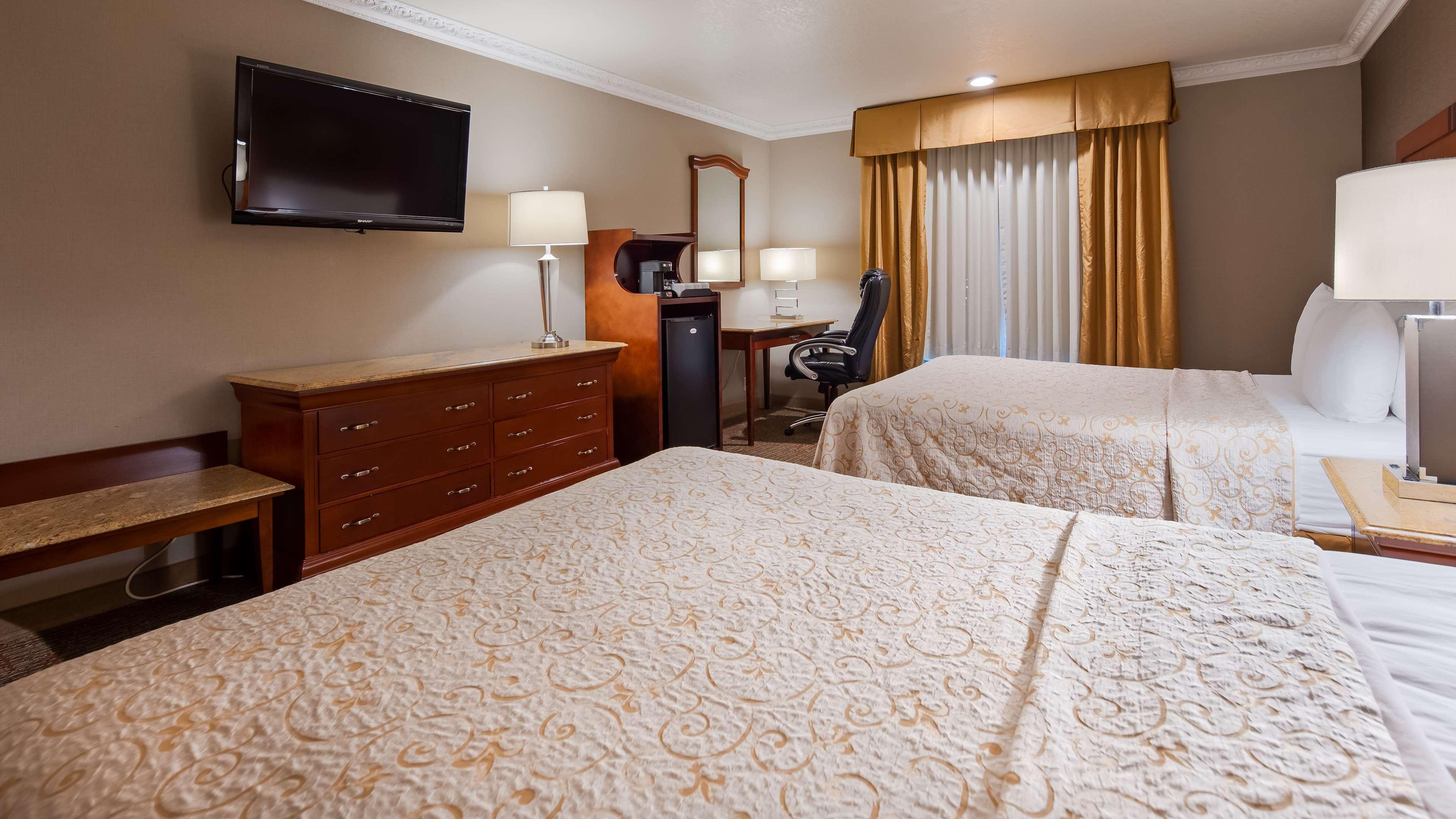 Best Western Plus Newport Mesa Inn Коста Меса Экстерьер фото