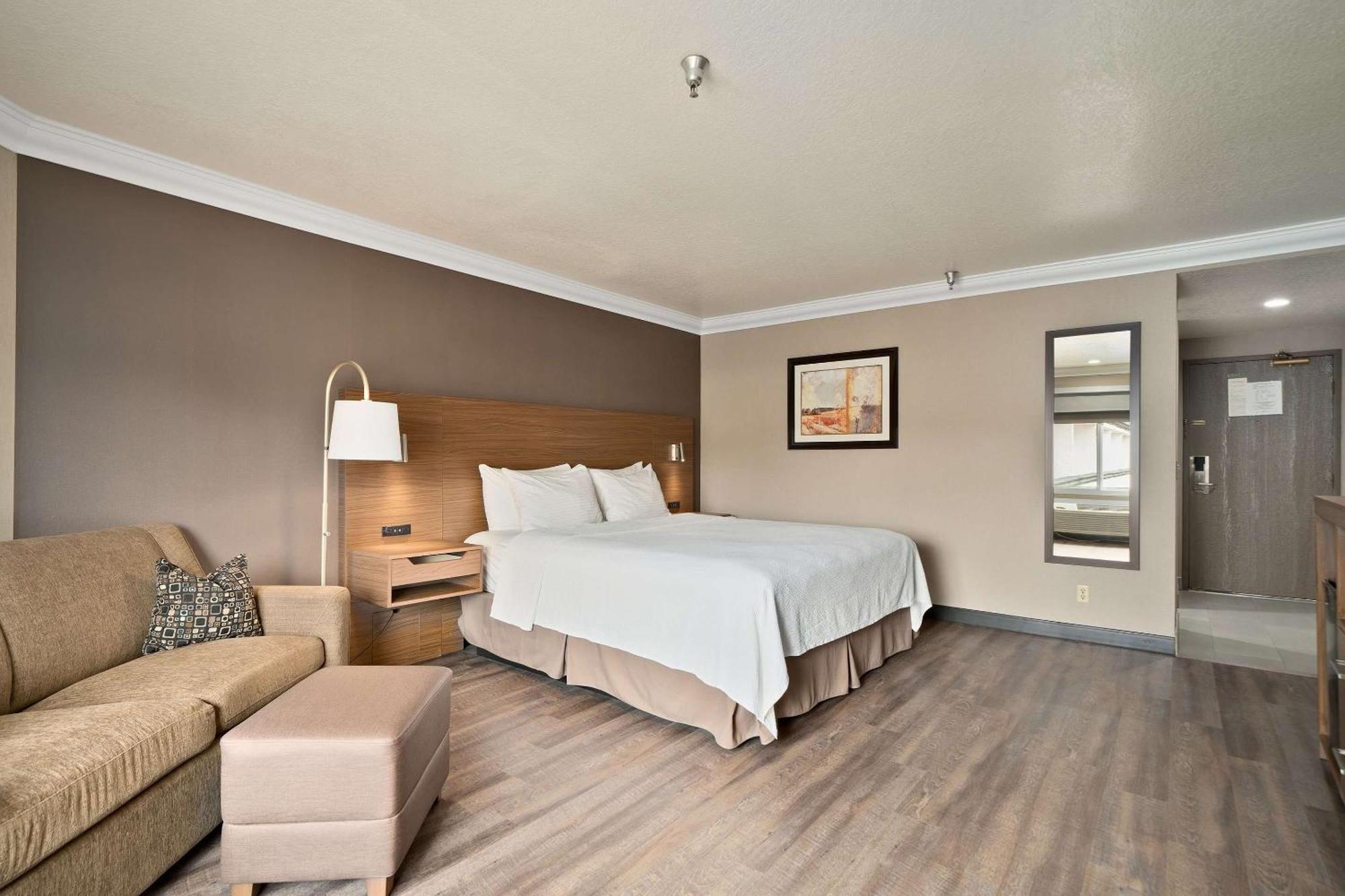 Best Western Plus Newport Mesa Inn Коста Меса Экстерьер фото