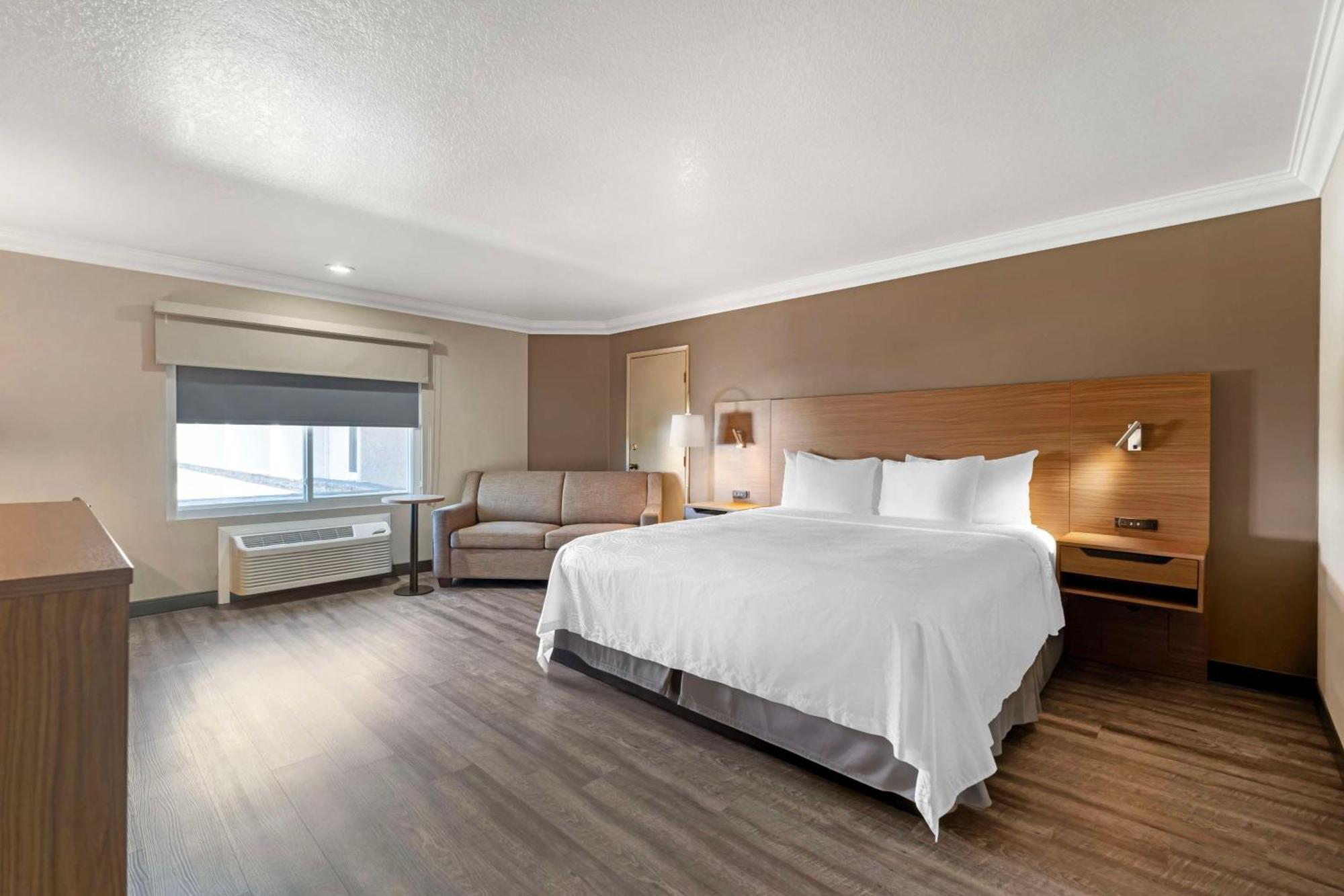 Best Western Plus Newport Mesa Inn Коста Меса Экстерьер фото