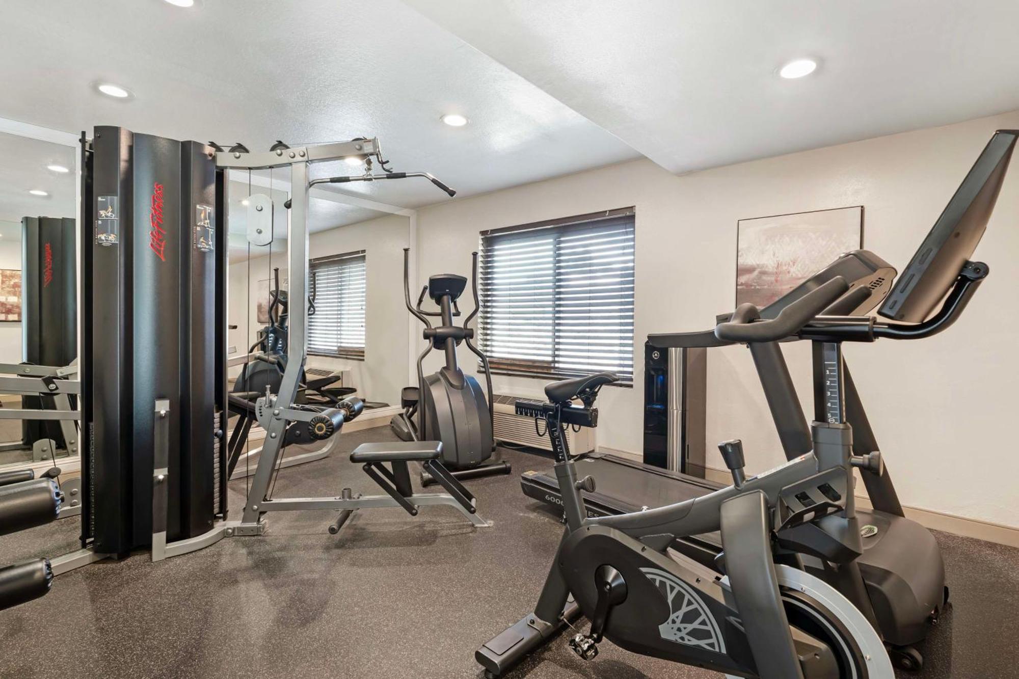 Best Western Plus Newport Mesa Inn Коста Меса Экстерьер фото