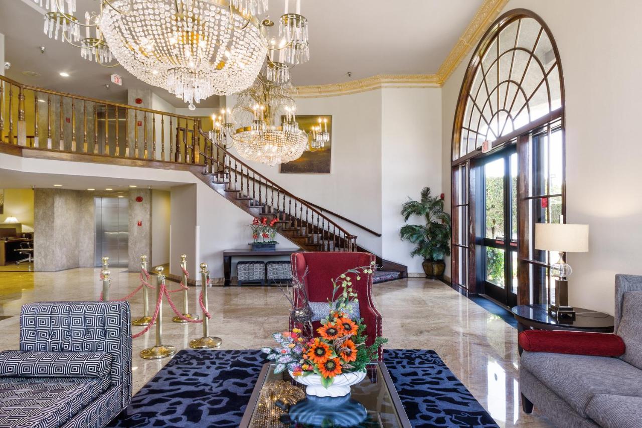Best Western Plus Newport Mesa Inn Коста Меса Экстерьер фото